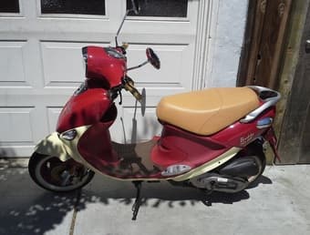 Buddy 150 scooter, only 1,600 miles $2200 1