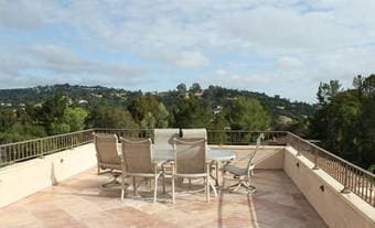 1375 / 500ft2 - 1 bdrm + 1 shared bth in E. Hills mansion (redwood c) 3