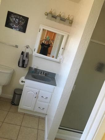 $1000 Room for Rent in East bay/San Lorenzo 2