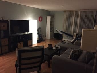 Private room in 3 bed/2bath apt in Mountain View, 1 yr lease $1350/m 1