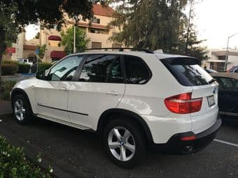 2009 BMW, X5, 3.0 drive, 80,000 mileage, Clean title  - -$18100 (OBO) 2