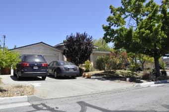 Large house with lots of natural light. Bike to Apple. Close to Google 1