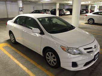 Toyota Corolla LE 2011 - $9,700 1
