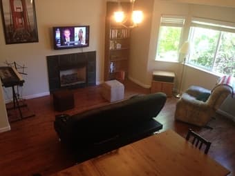 $1300 - Room available in very nice 3BR Townhouse 3