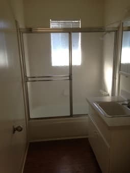 Spacious Living Room in Mountain view near shopping center $850 3