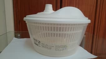 Compact Ikea Tokig Salad Spinner, White 1