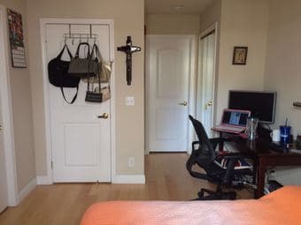 Sunnyvale West 1B1B Rental in a 2B 2.5Bath townhouse 1