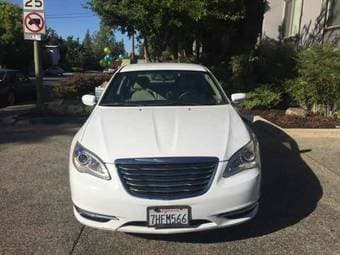 2013 Chrysler 200 1