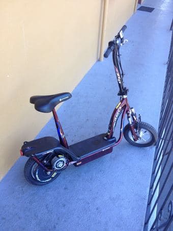 Scooter Ezip 750 3