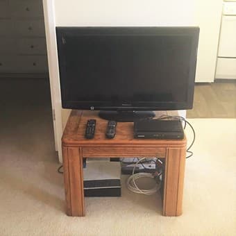 32-Inch LCD TV $120/OBO 1