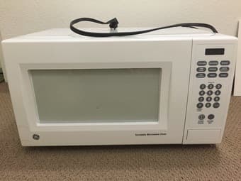 GE Microwave 1