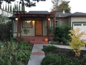 2BR/1BA House near Stanford 1