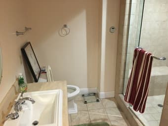 $1600 - 8/28-9/23 - ensuite, king-sized furnished room in Menlo house 3