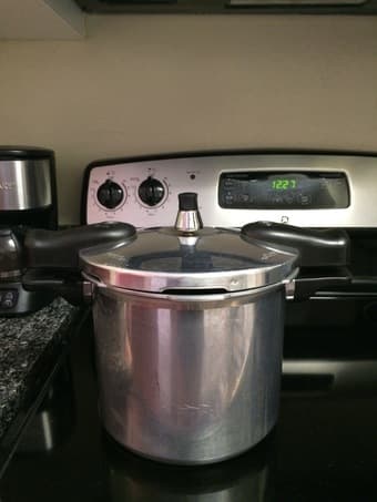 Pressure cooker for $10 2