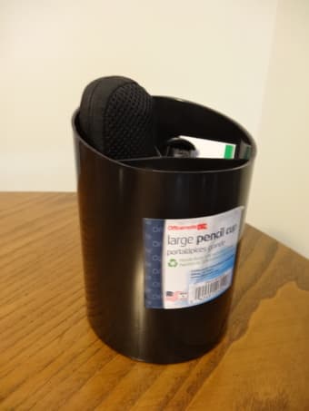 Desk lamp ajustable + pencil cup - $10 2