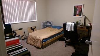 $1400 / month Single In Menlo Park Apt 2