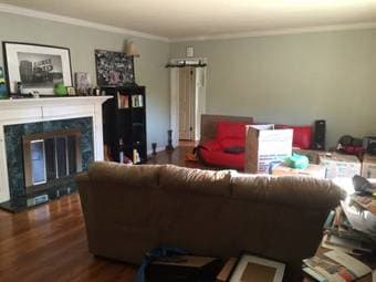 $971 Big bedroom available near downtown! 1