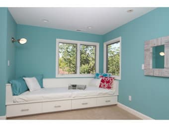 Beautiful room with en-suite private bath close to Stanford 2