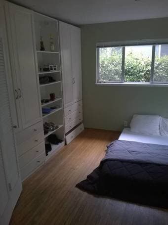 Room available in a house close to campus 3