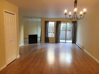 Quiet 2BR/1.5BA Townhouse available 9/1 1