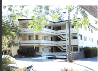 Spacious remodeled 2 Bedroom plus Sunroom Very Close to Stanford 1