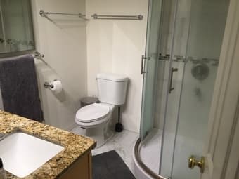 Private room in 4b/2b in East Palo Alto: $816, move in this month 3