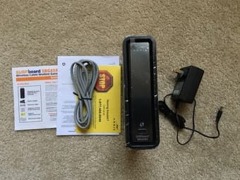 ($80) ARRIS SURFboard SBG6580 Cable Modem/Wi-Fi Dual Band Router 1