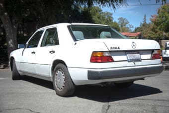 1990 Mercedes-Benz 300E - Clean Title - $2200 2