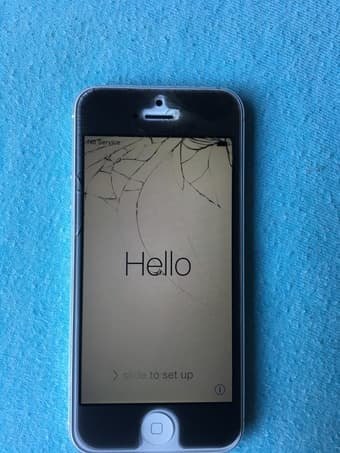 $100 Apple iPhone 5 - 16GB - White & Silver (AT&T) cracked screen 2