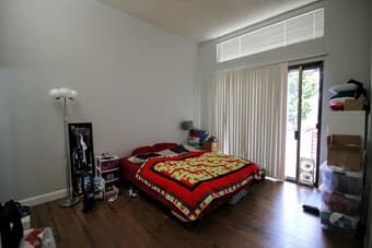 Huge Master Bedroom in Downtown Mountain View - $1975 2