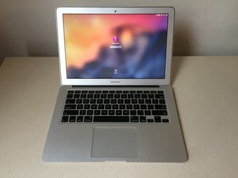 MacBook Air (13 inch, 2014) - 600$ 1