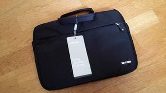 MacBook 13" Pro Incase Case 1