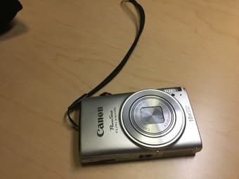 New Canon Digital Camera with 16G Memory Card and Case $140 1