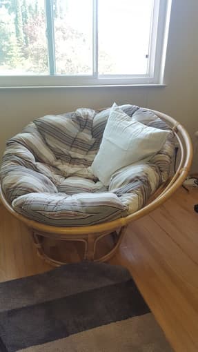 Papasan / comfy chair - $60 1