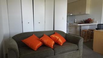 EV studio on campus - $400/wk 1