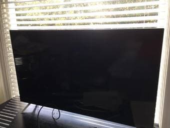 【TV】 Ultra HD Smart LED TV (2015 Model). Very good condition. $350 1