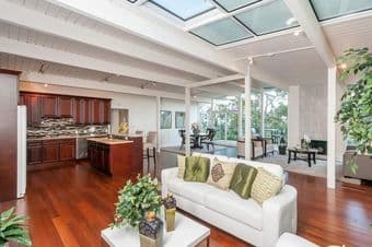 $800 Incredible house close to Bart Station! 3