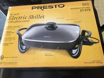 Presto 16-Inch Electric Skillet / Griddle with Glass Cover - $10 1