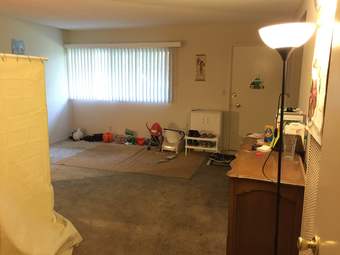 Living room with great space 1