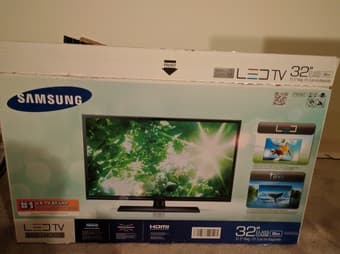 Samsung 32 inch LED TV for 100$ OBO 2