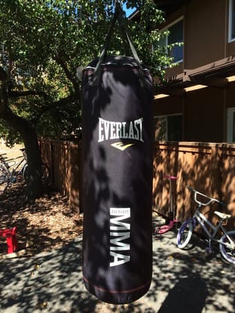 Punching Bag Everlast 70-Pound MMA Poly Canvas Heavy Bag (Black) 1