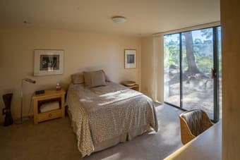 Large lovely fully furnished room in a modern home in Ladera. 2
