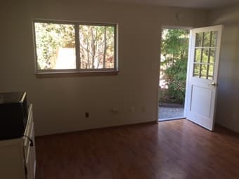 Large studio apartment on campus - $1900/mo 1