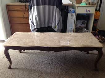 very nice coffee table and floor lamp 3