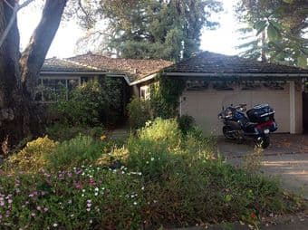 Looking for 1 female to rent room in house-share 3