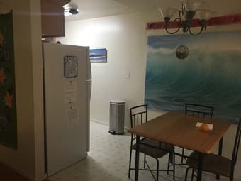 $1300 bedroom next to downtown Menlo Park - very fun housemate! 1