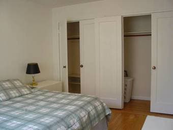 $2,795/mo, furnished 1 BR apartment perfectly located next to campus! 3