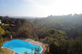 Huge 400 SqFt Room w/Pool, Jacuzzi, Views, Location & Awesome People 1