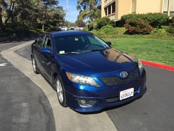 2011 Toyota Camry SE $8500 obo 1
