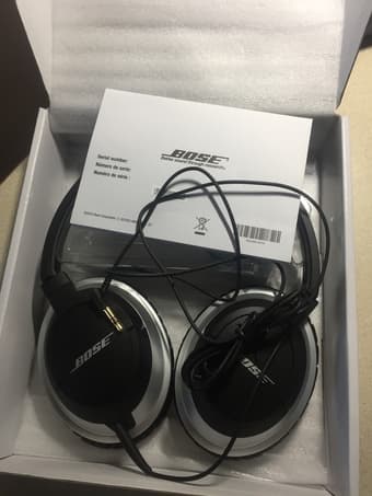 Brand new BOSE AE2 headphones - Black - $110 1